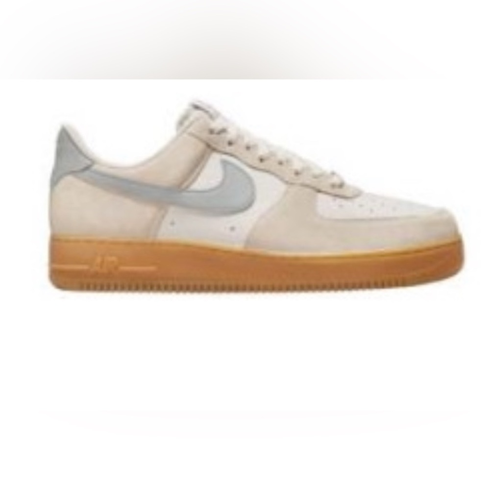 Nike Men's Air Force 1
'07 LV8 Shoes
Color: Grey/Gum